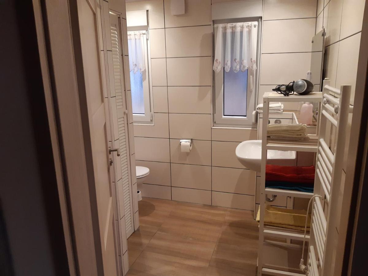 Feriendorf "Am Forsthaus" Mosbach Mosbach  Екстериор снимка